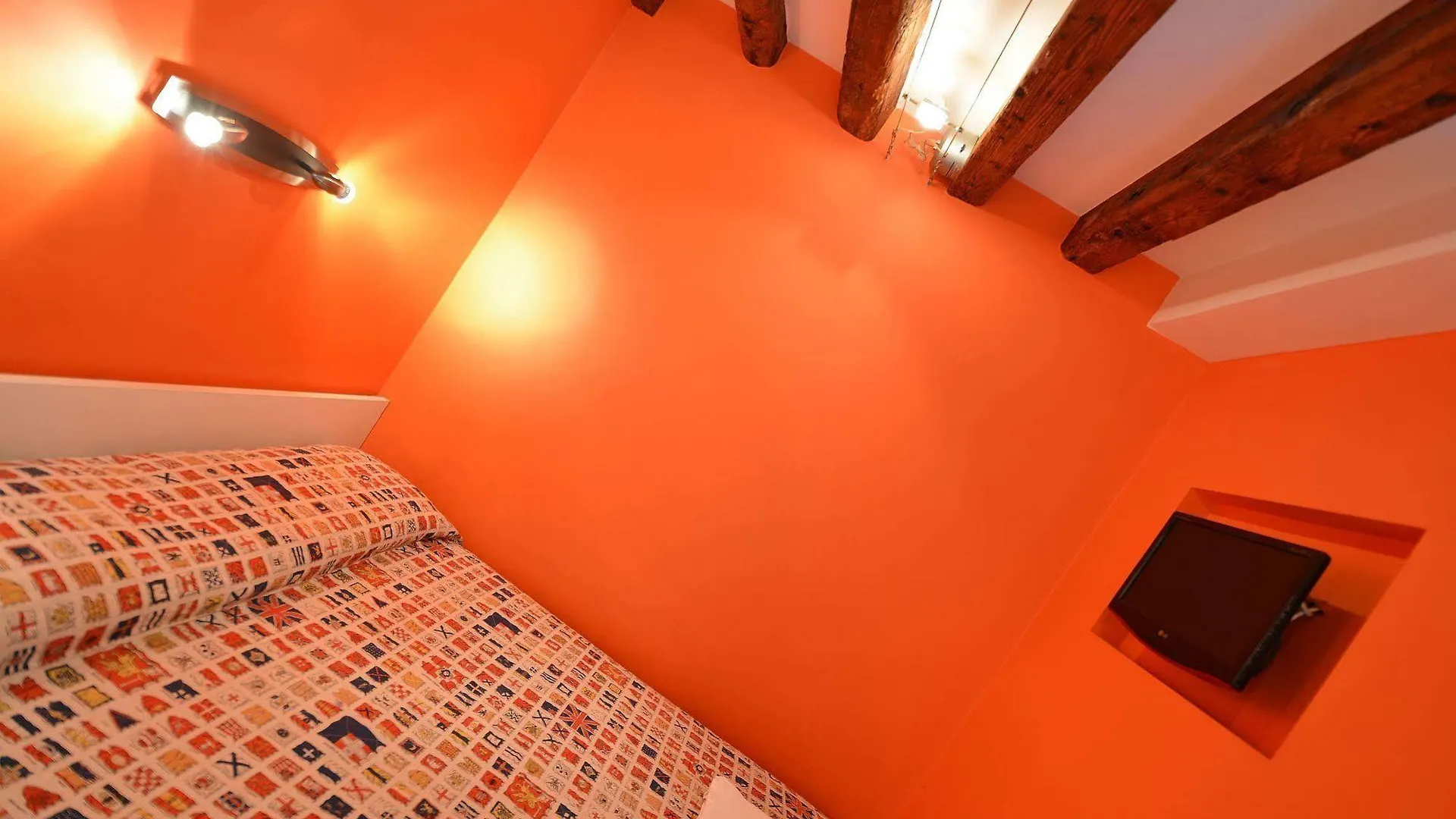 Barbera-Biennale Apartment Venice
